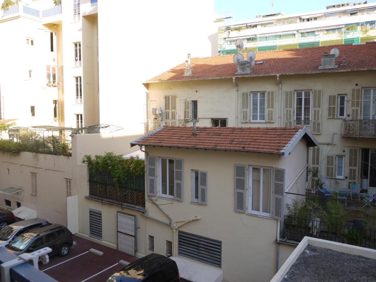 Beach - A Modern Studio Flat In Central Ницца Экстерьер фото